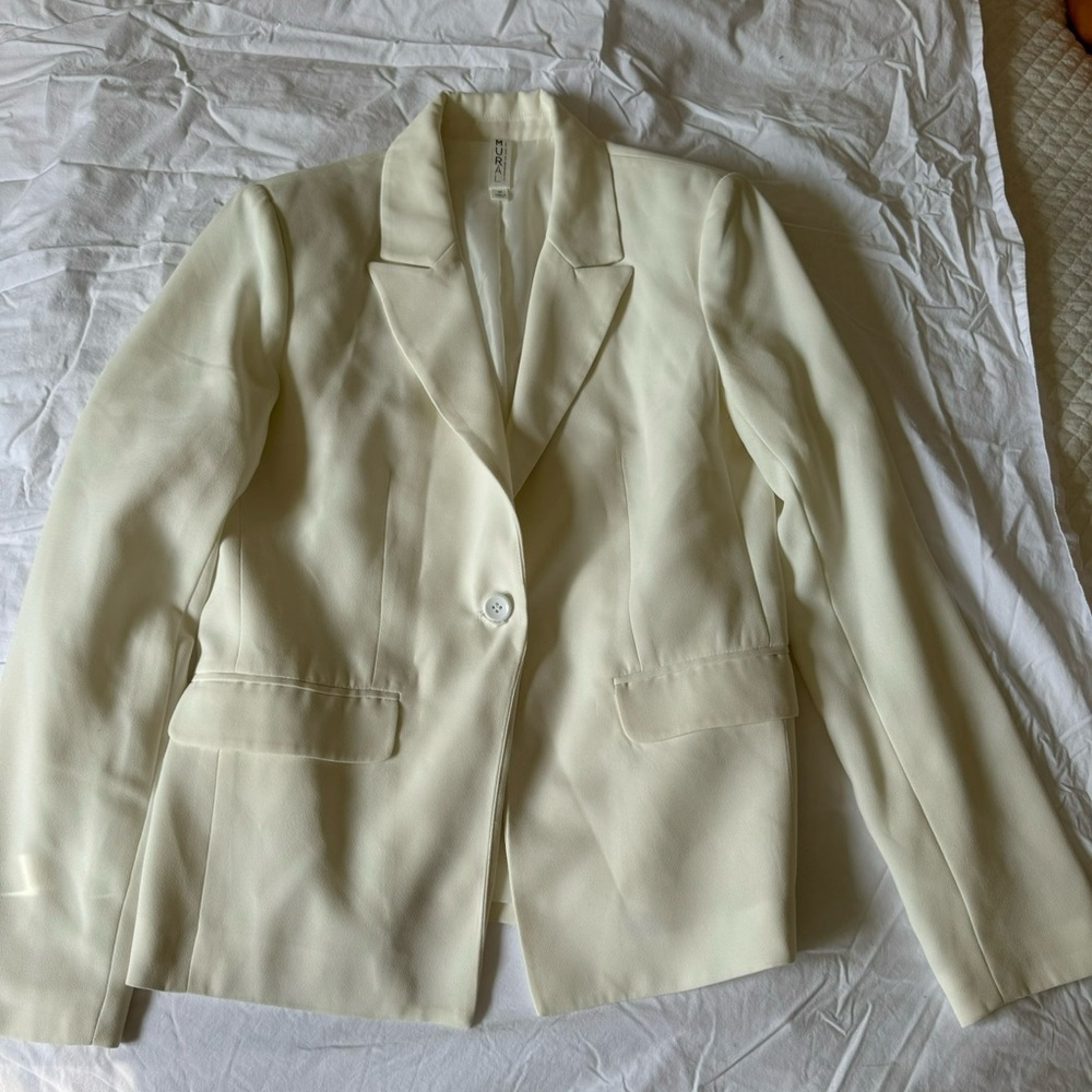 MURAL White Blazer